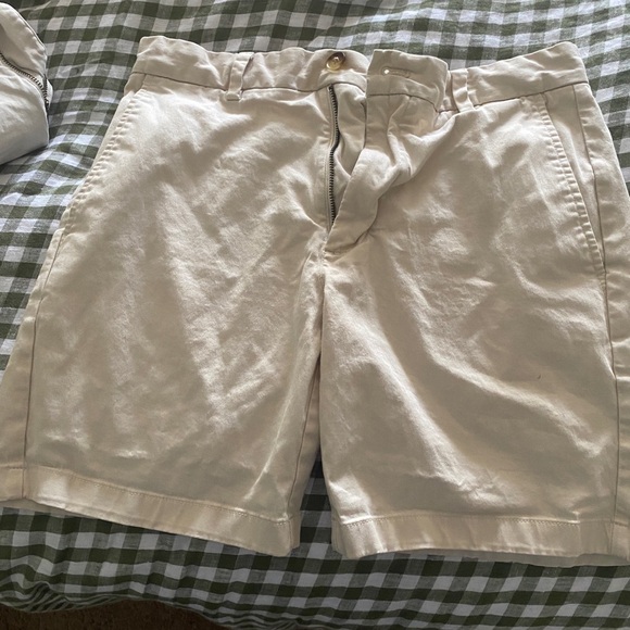 Mens Vineyard Vines Khaki Shorts - Picture 1 of 4